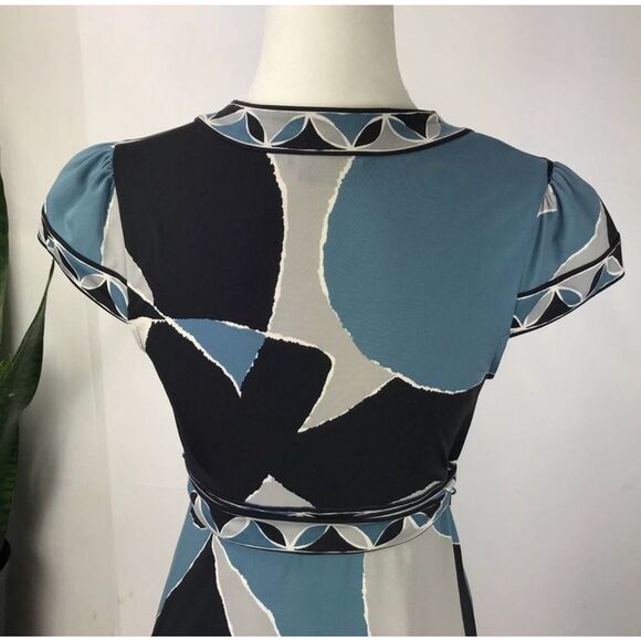 BCBGMAXAZARIA Petite Small A-Line Color-Block Belted Knee Length Dress. Retro. - Picture 6 of 10